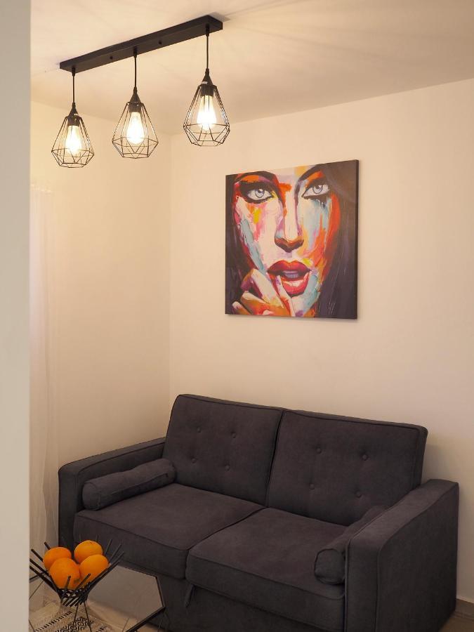 Studio Ariana And Patio Bat Yam Eksteriør bilde